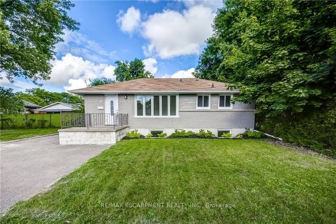 Photo 1 of 8 Glengarry Road, St. Catharines, Oakdale — HOMEH