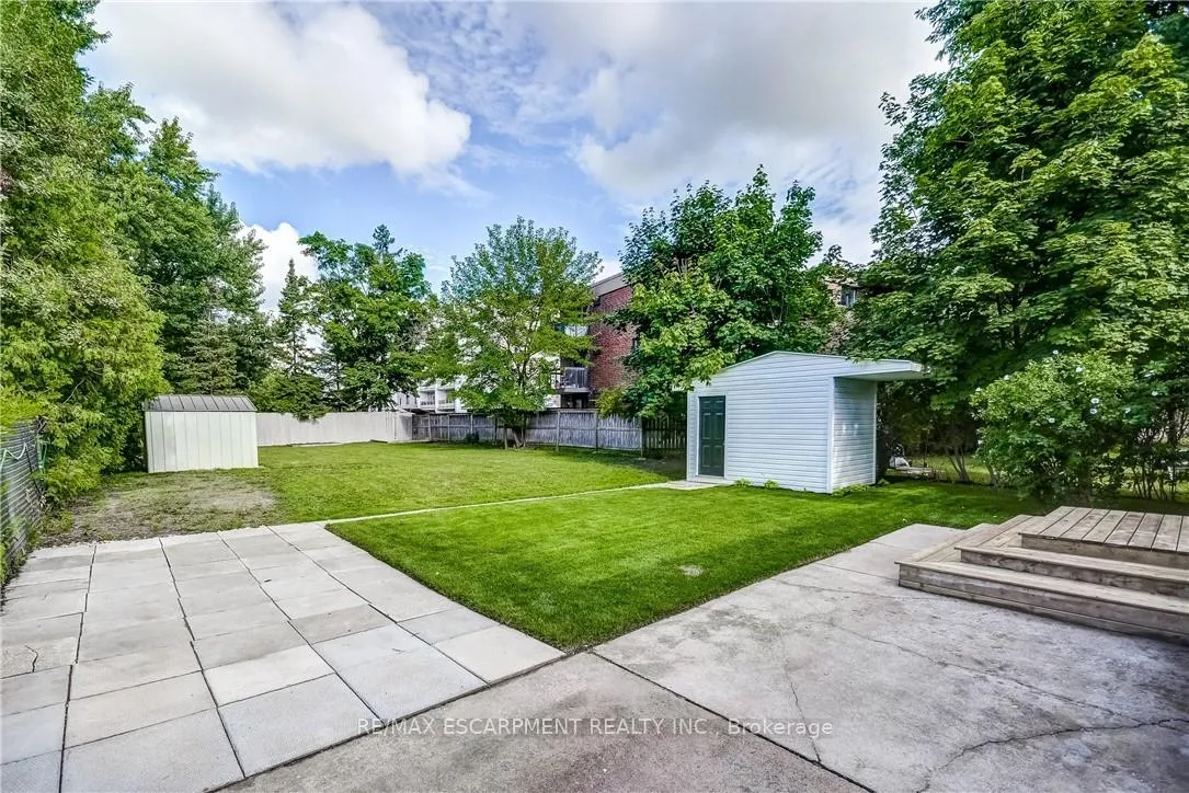 Photo 30 of 8 Glengarry Road, St. Catharines, Oakdale — HOMEH