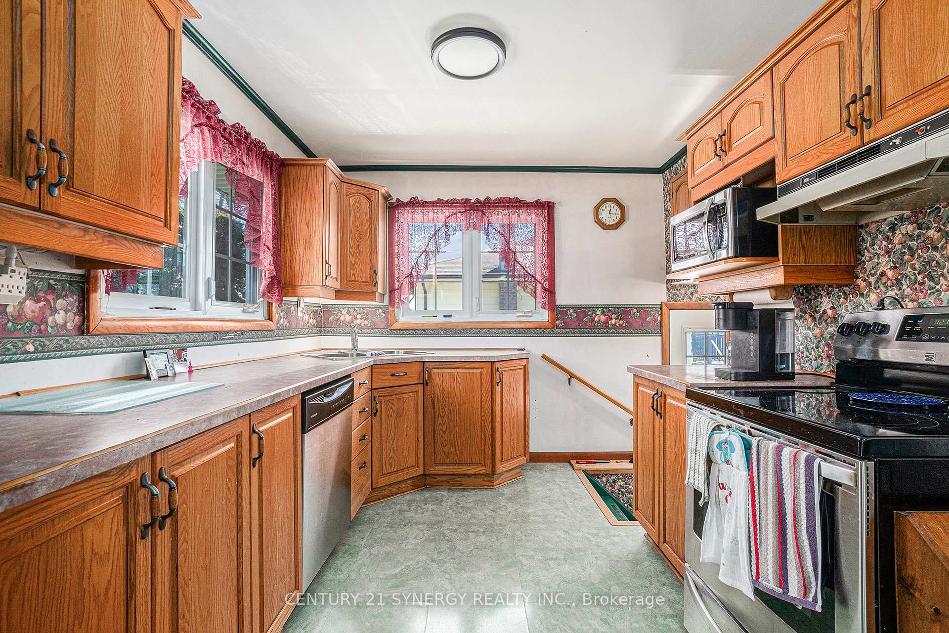 Photo 3 of 78 Jasper Avenue, Smiths Falls — HOMEH