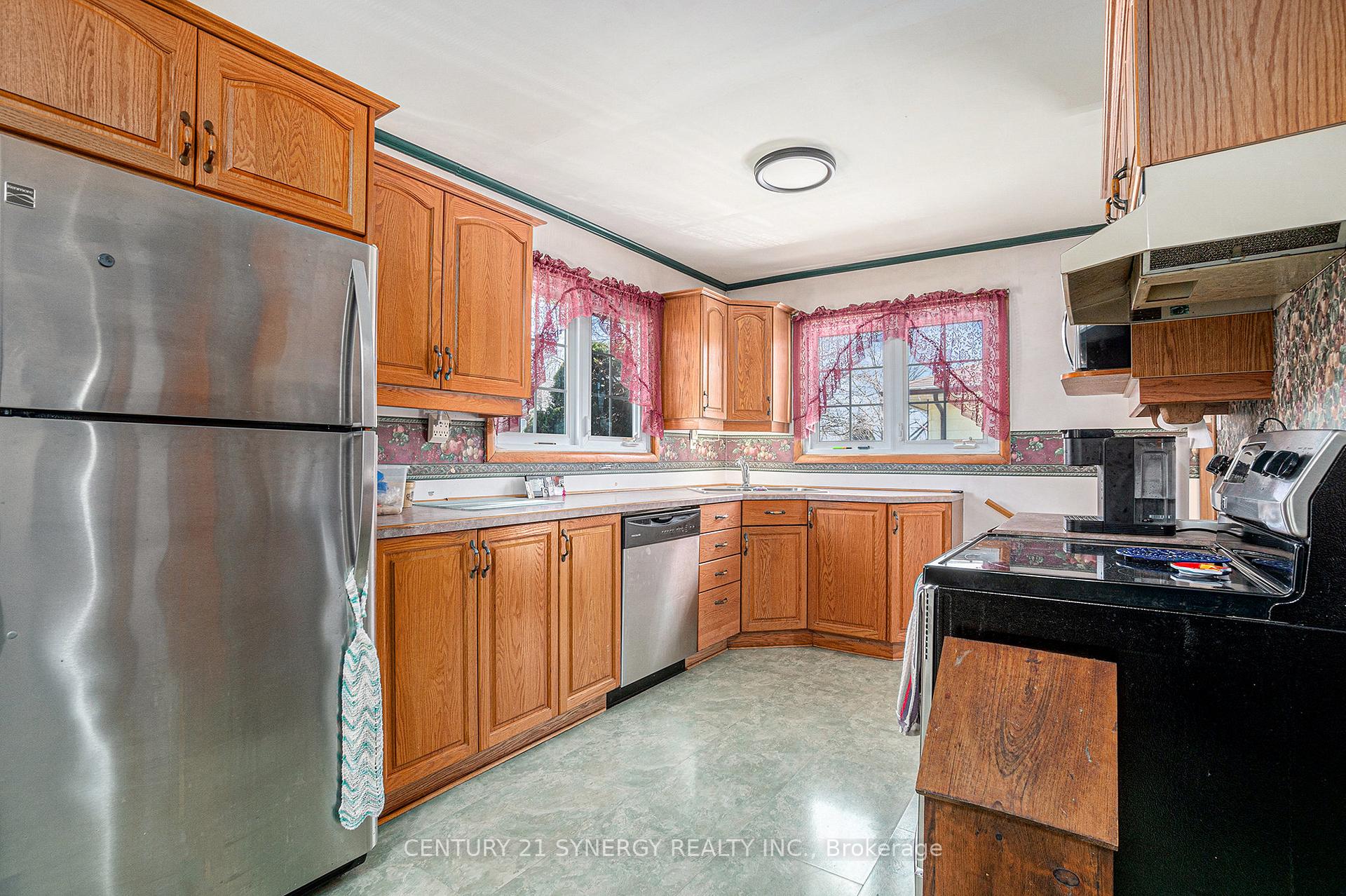 Photo 4 of 78 Jasper Avenue, Smiths Falls — HOMEH