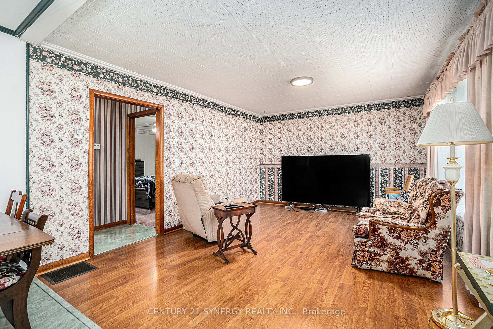 Photo 7 of 78 Jasper Avenue, Smiths Falls — HOMEH