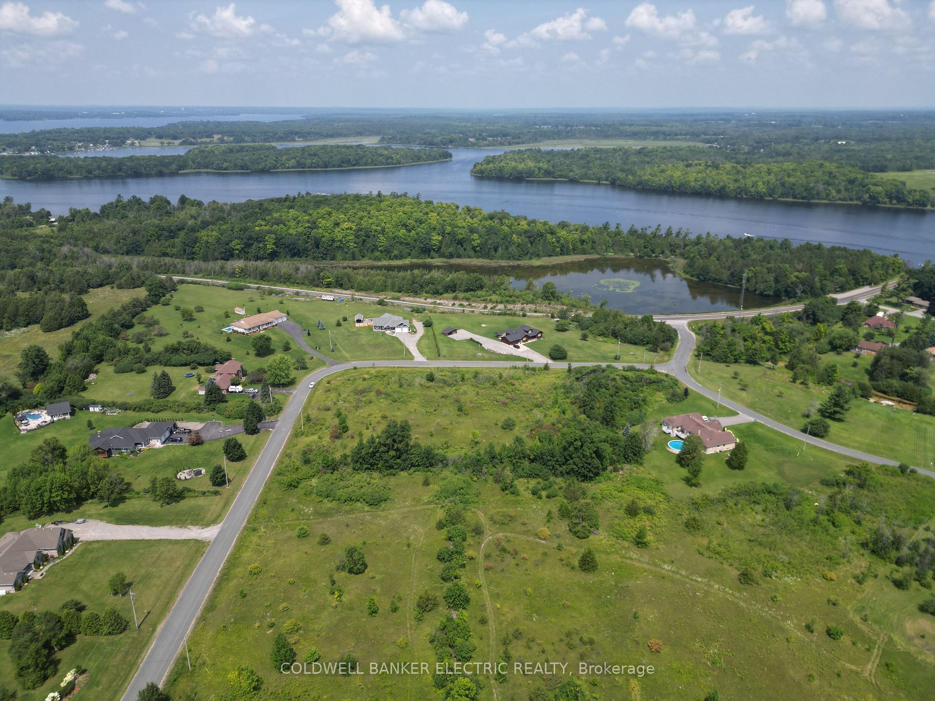 Photo 12 of 1744 Myers Crescent, Selwyn — HOMEH