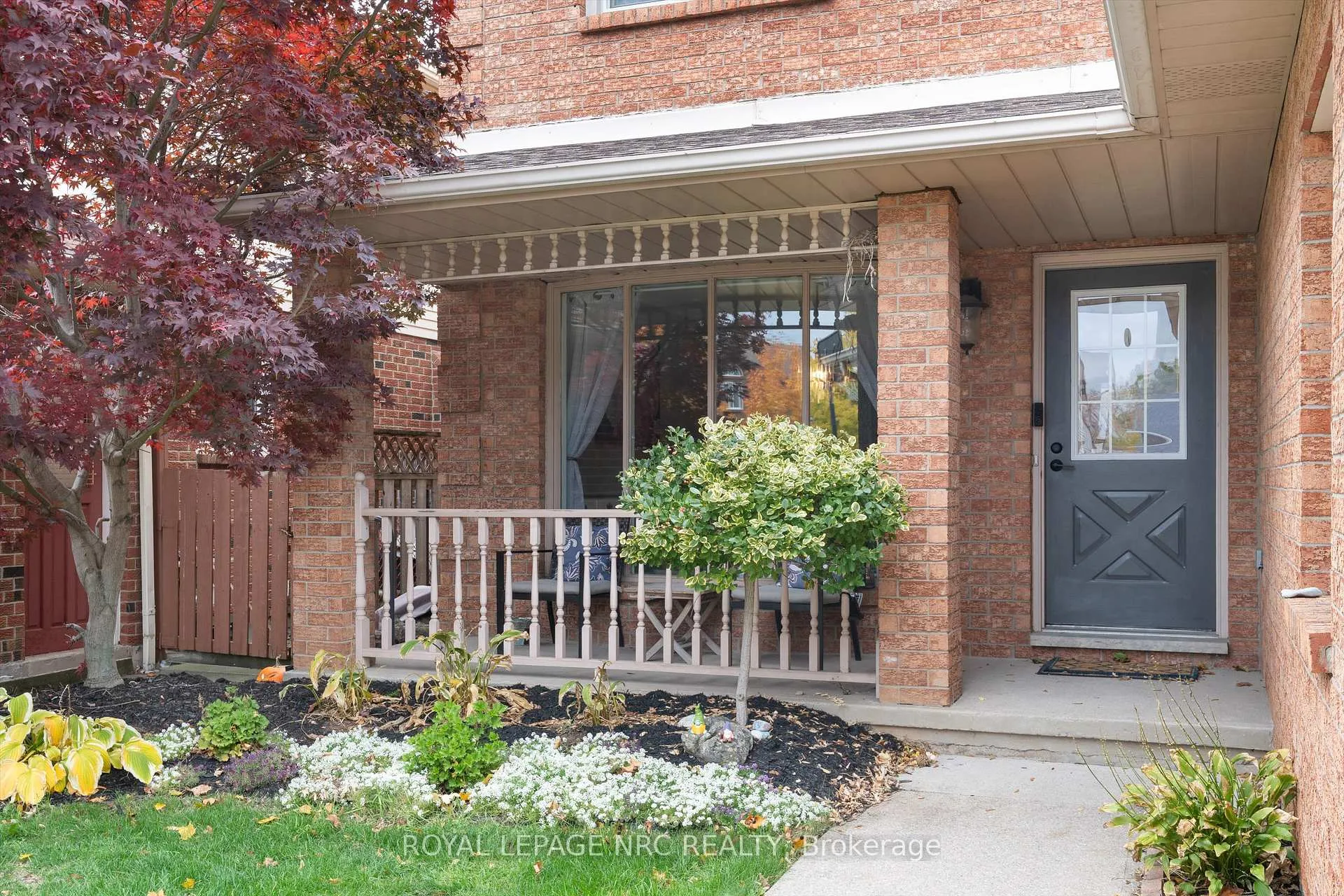 Photo 4 of 26 Elderwood Drive, St. Catharines, Grapeview — HOMEH