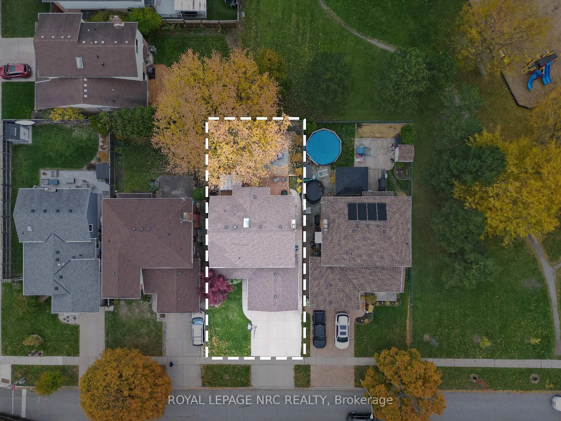 Photo 7 of 26 Elderwood Drive, St. Catharines, Grapeview — HOMEH