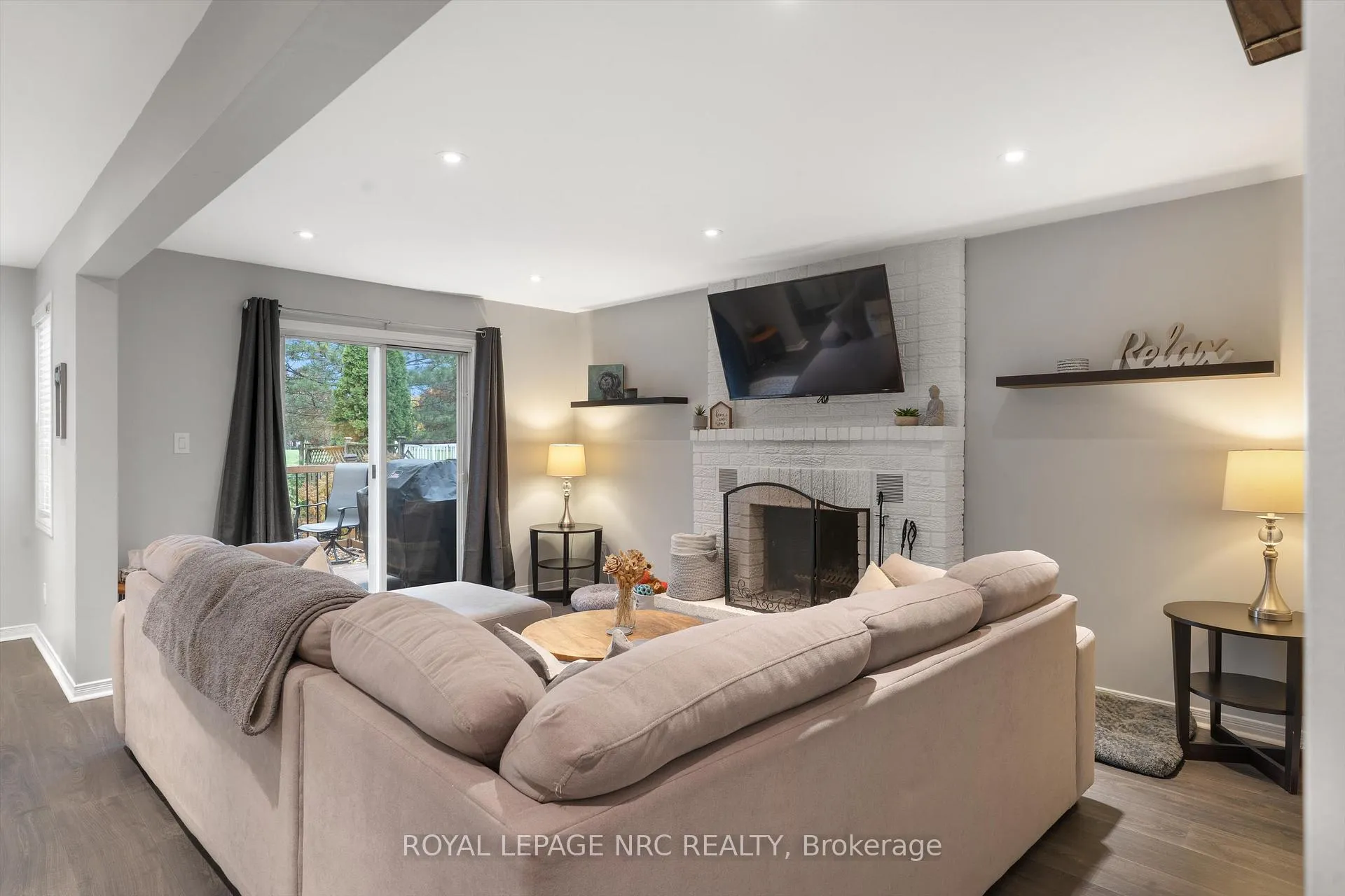 Photo 22 of 26 Elderwood Drive, St. Catharines, Grapeview — HOMEH