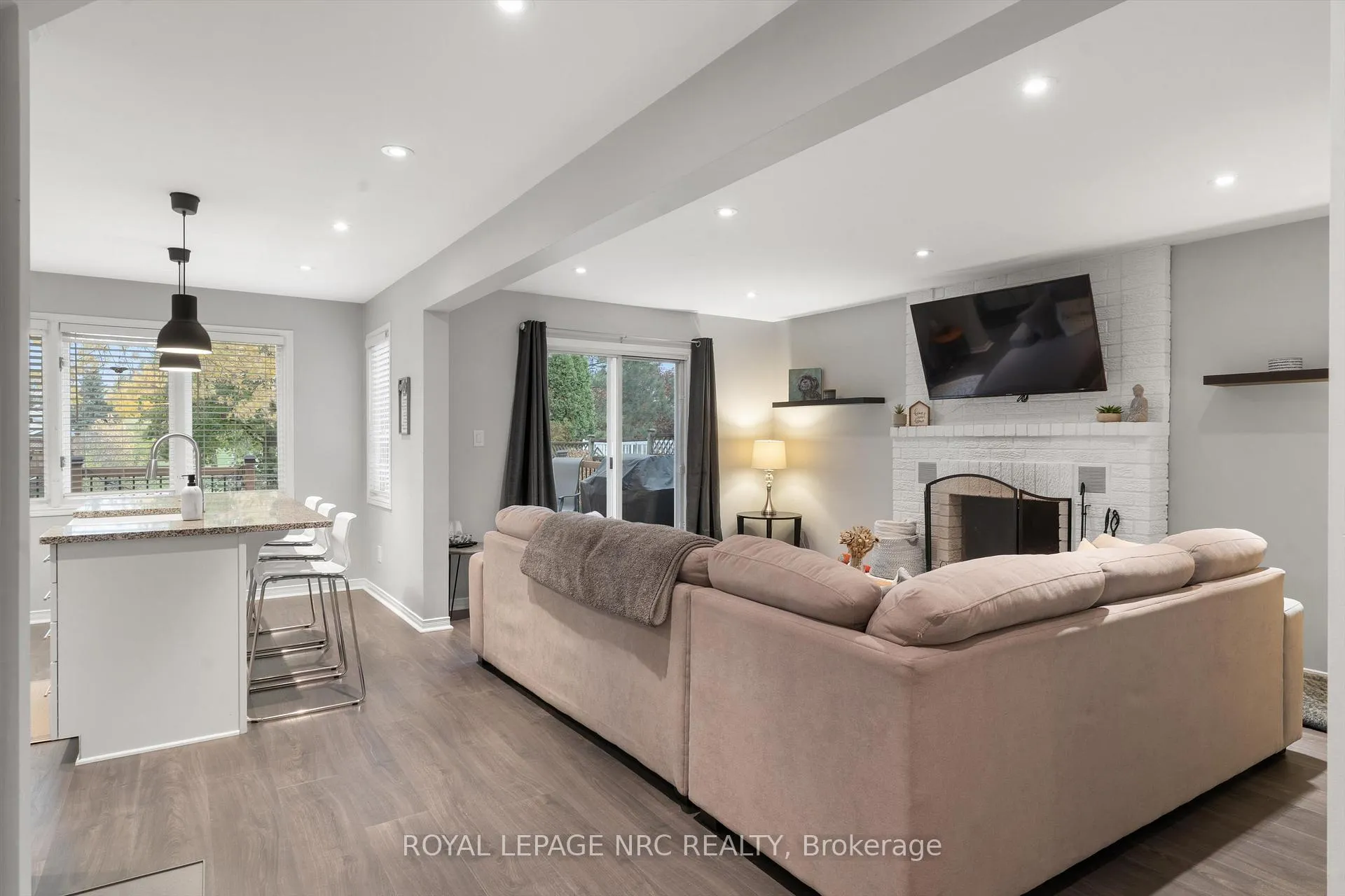 Photo 24 of 26 Elderwood Drive, St. Catharines, Grapeview — HOMEH