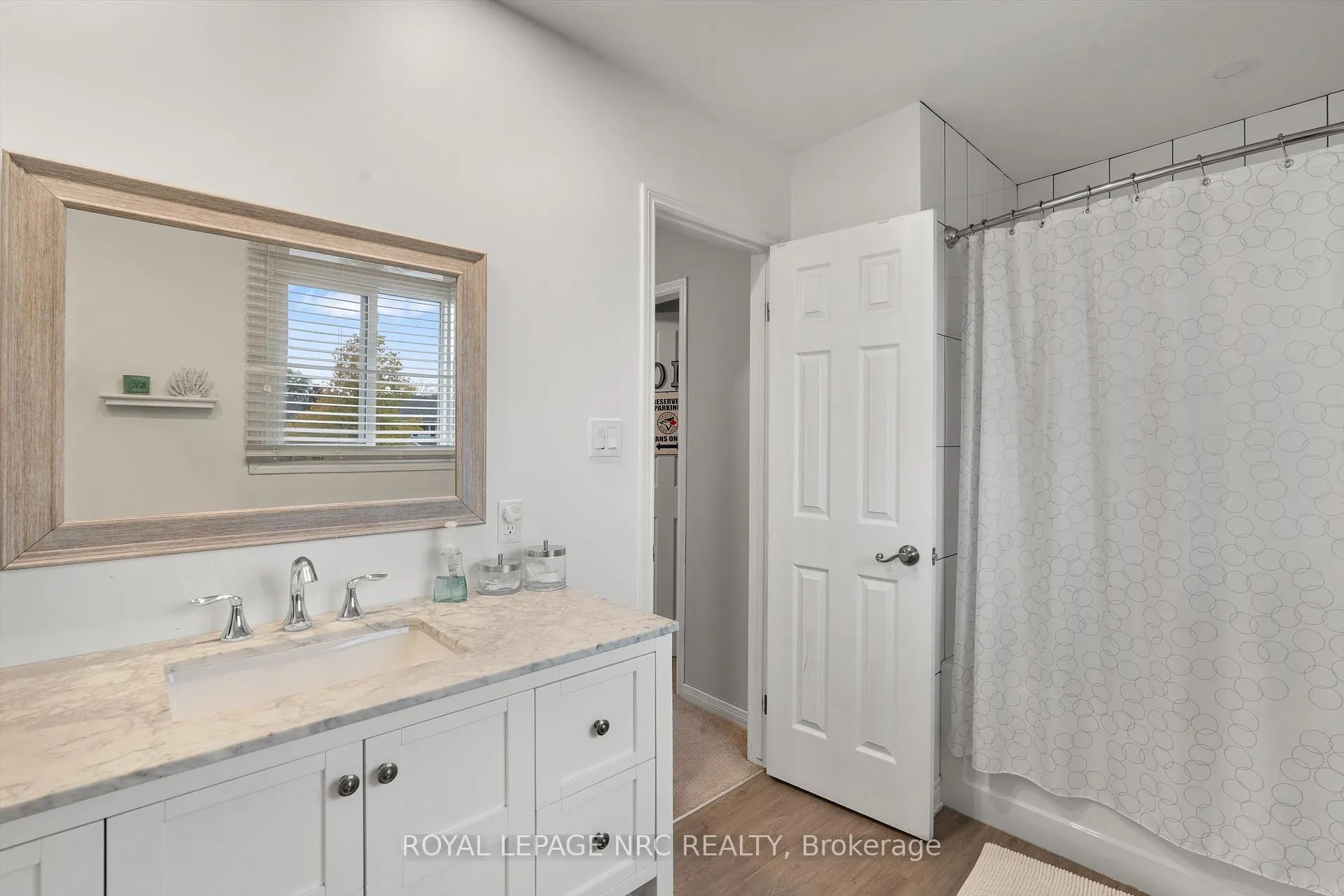 Photo 28 of 26 Elderwood Drive, St. Catharines, Grapeview — HOMEH