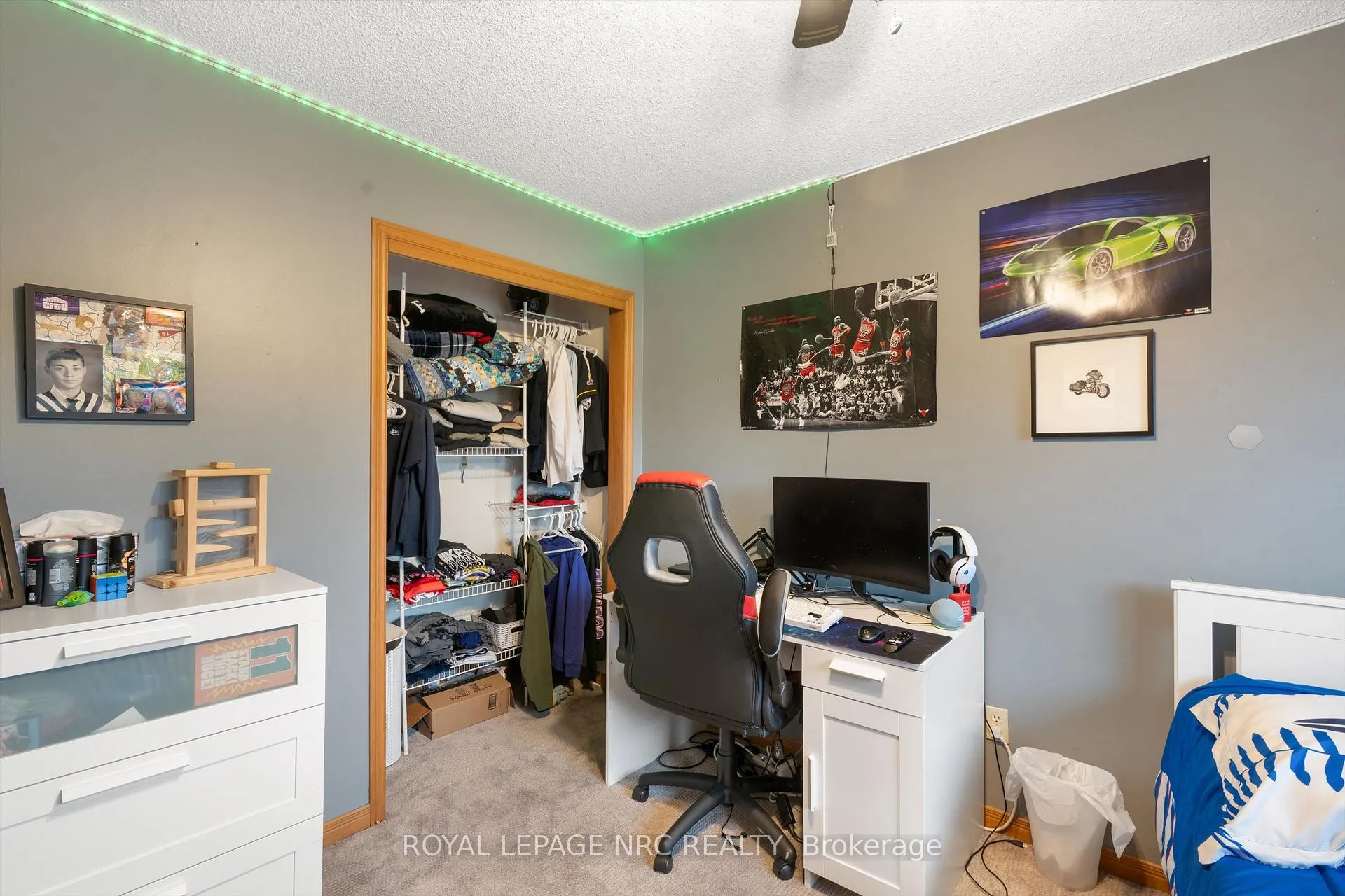 Photo 35 of 26 Elderwood Drive, St. Catharines, Grapeview — HOMEH