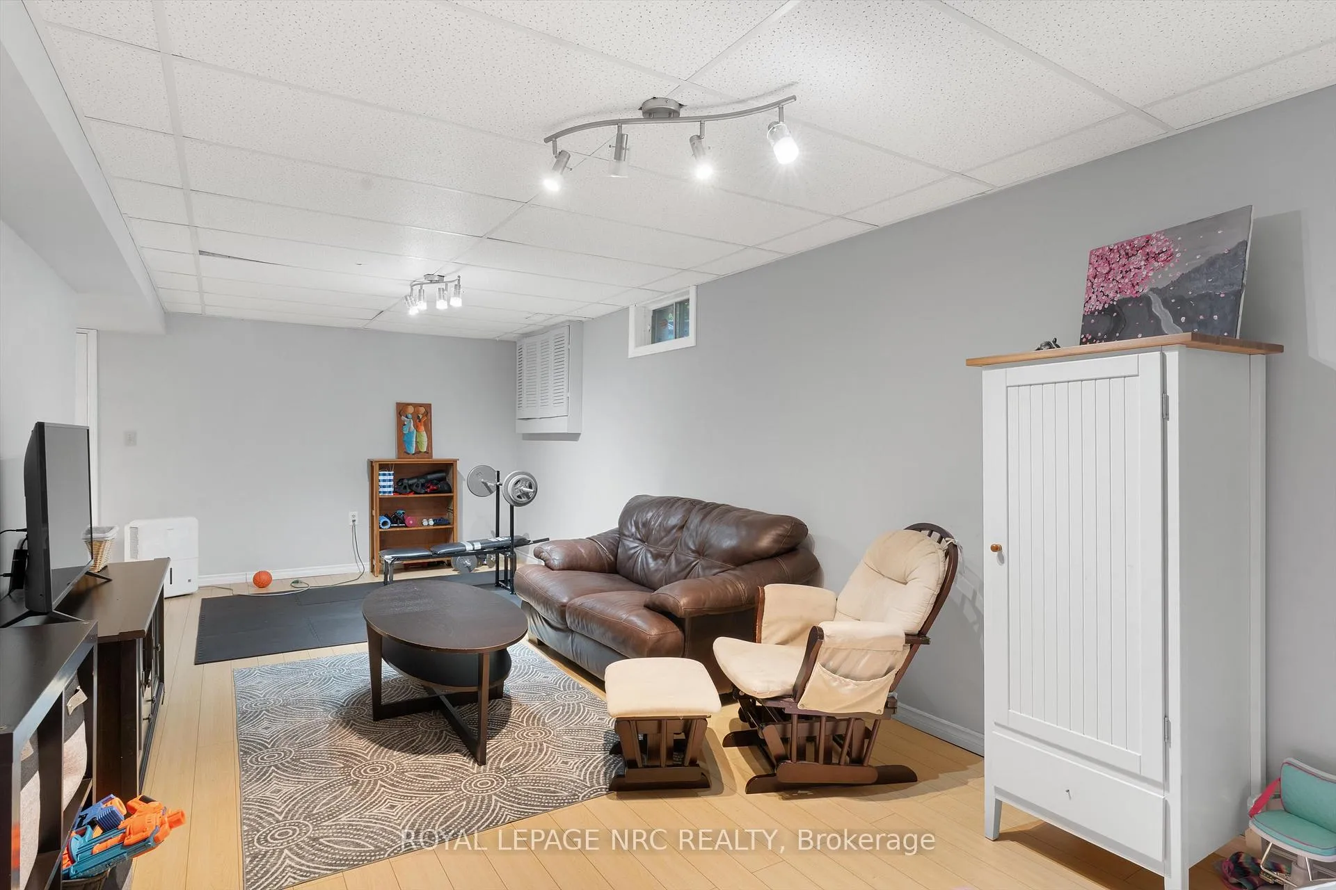 Photo 39 of 26 Elderwood Drive, St. Catharines, Grapeview — HOMEH