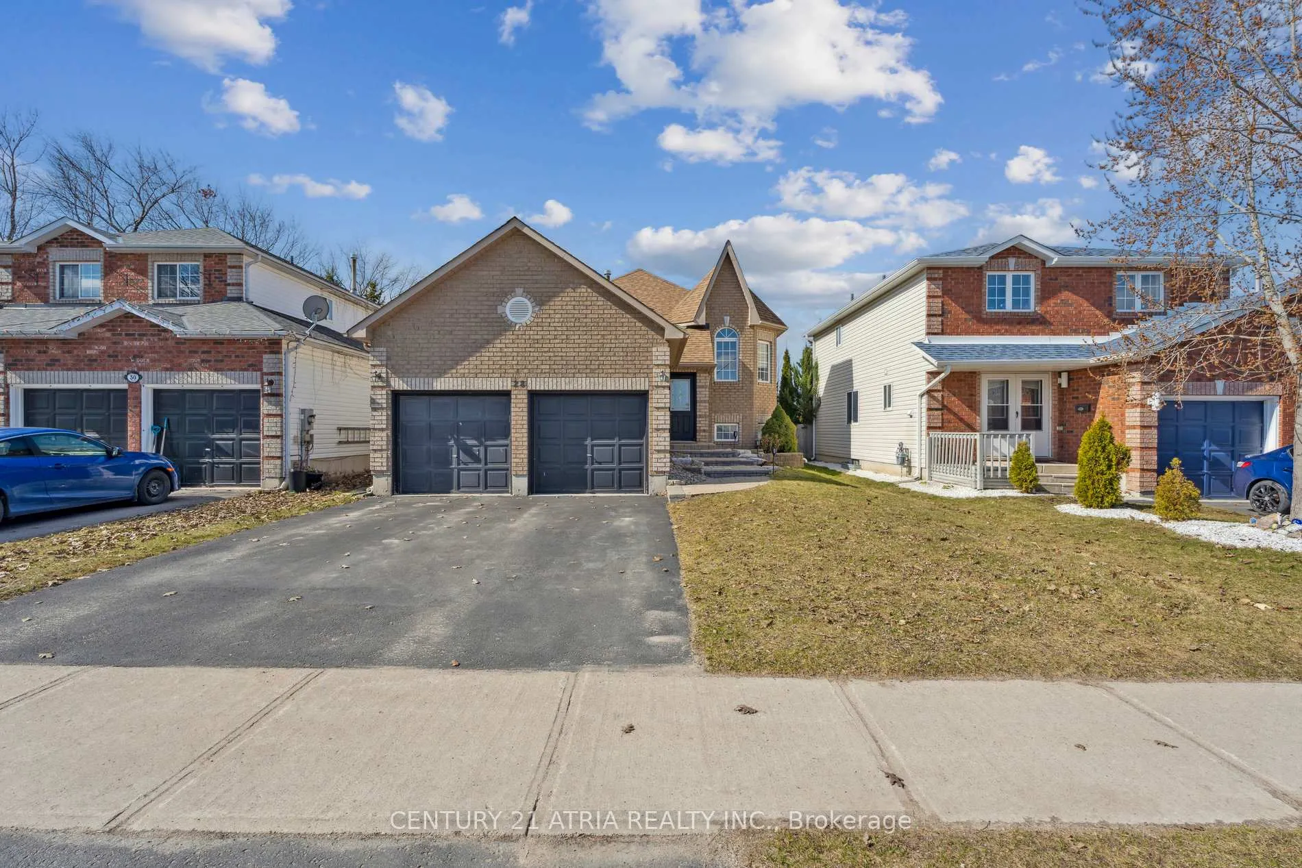 Photo 1 of 28 Cassandra Drive, Barrie, East Bayfield — HOMEH
