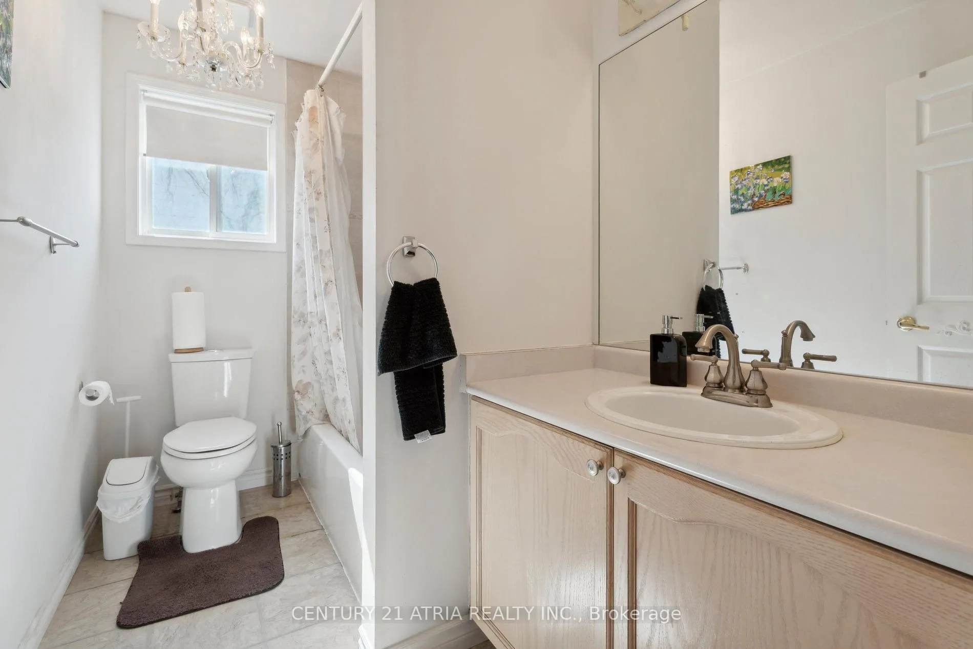 Photo 17 of 28 Cassandra Drive, Barrie, East Bayfield — HOMEH