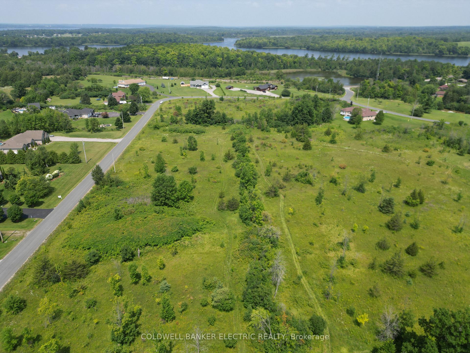 Photo 8 of 1736 Myers Crescent, Selwyn — HOMEH