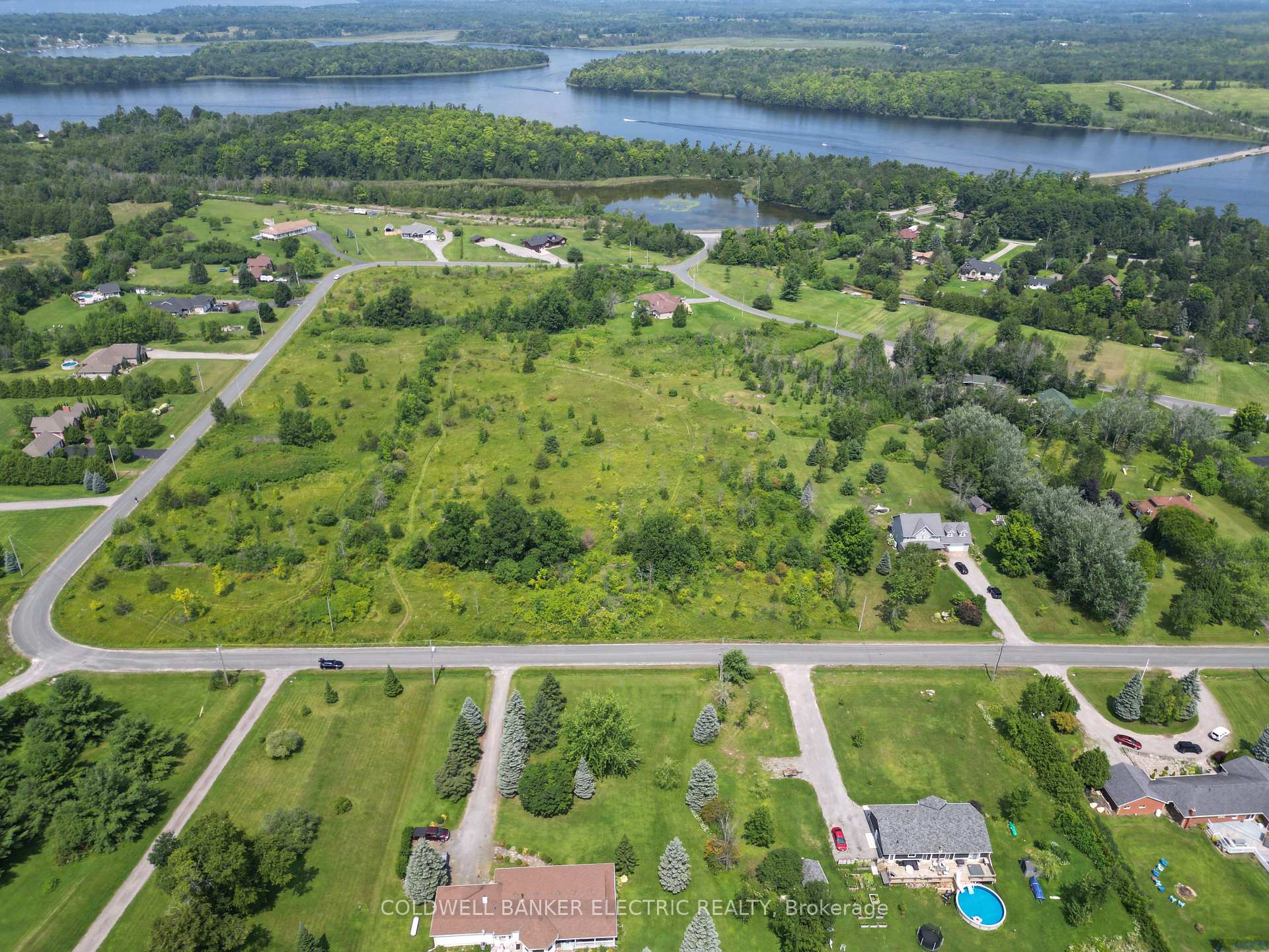 Photo 19 of 1736 Myers Crescent, Selwyn — HOMEH