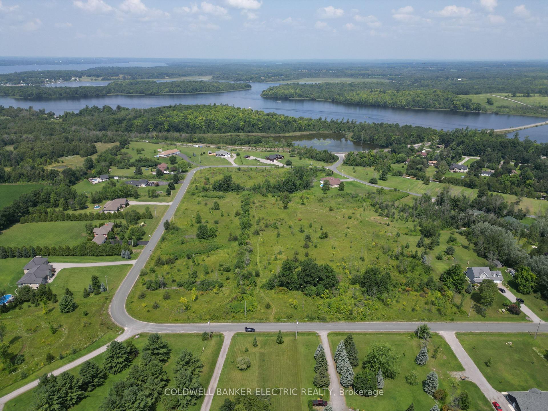 Photo 21 of 1736 Myers Crescent, Selwyn — HOMEH