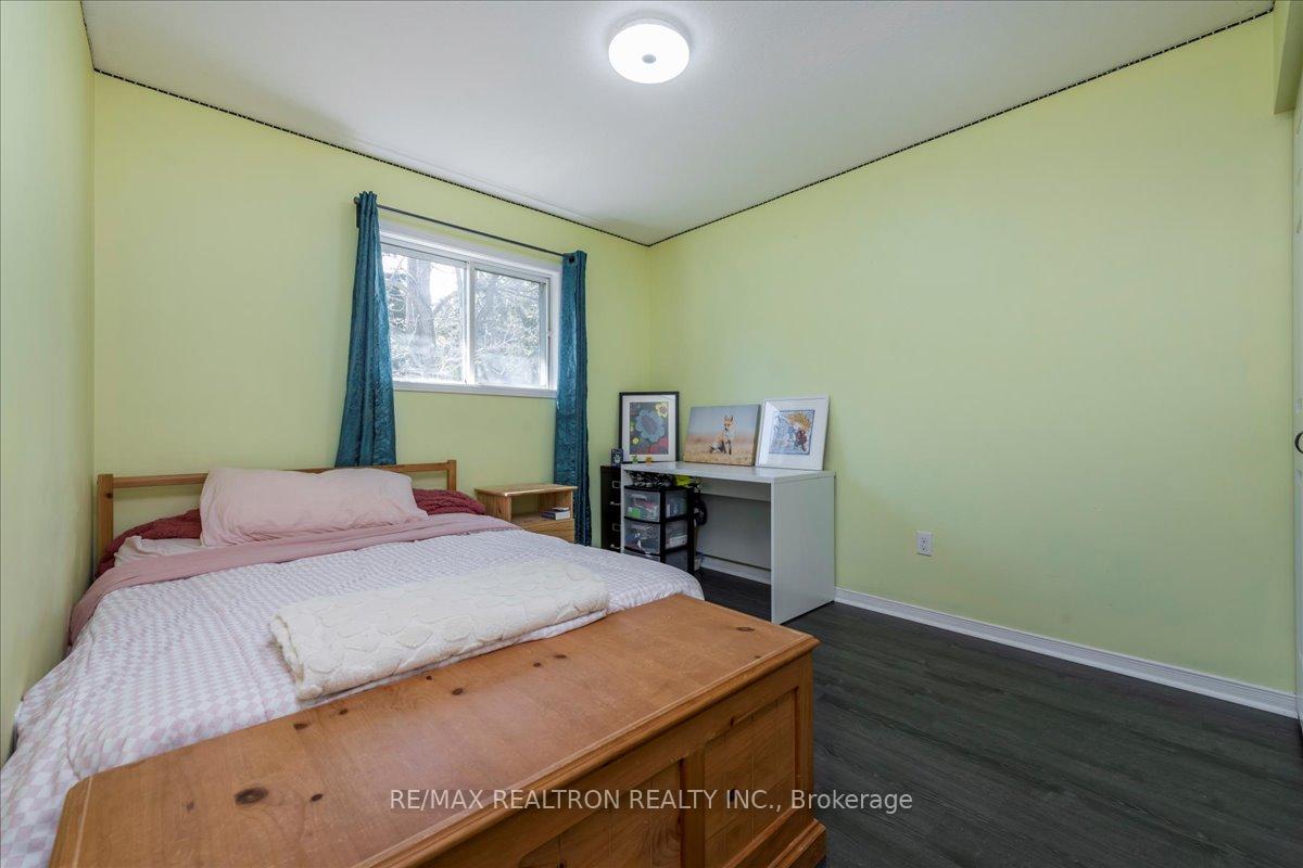 Photo 17 of 3974 Horseshoe Valley Road W, Springwater, Anten Mills — HOMEH