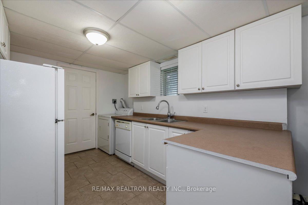 Photo 26 of 3974 Horseshoe Valley Road W, Springwater, Anten Mills — HOMEH