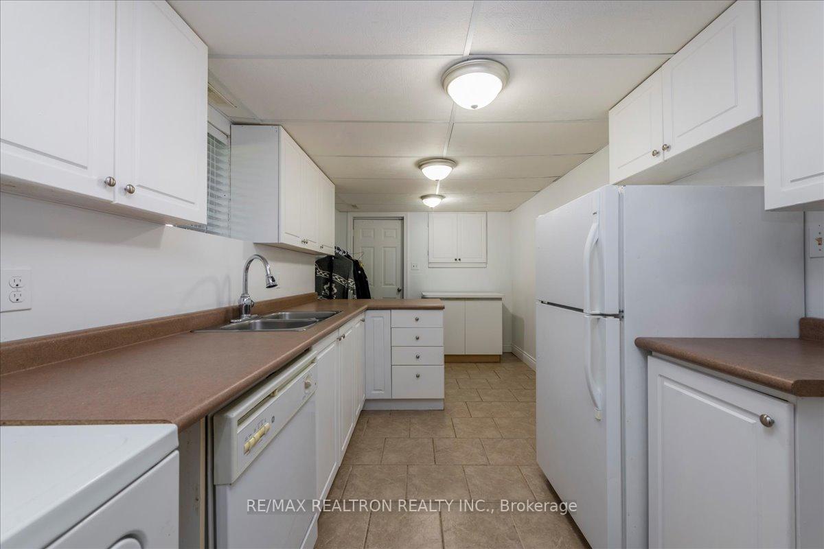 Photo 27 of 3974 Horseshoe Valley Road W, Springwater, Anten Mills — HOMEH