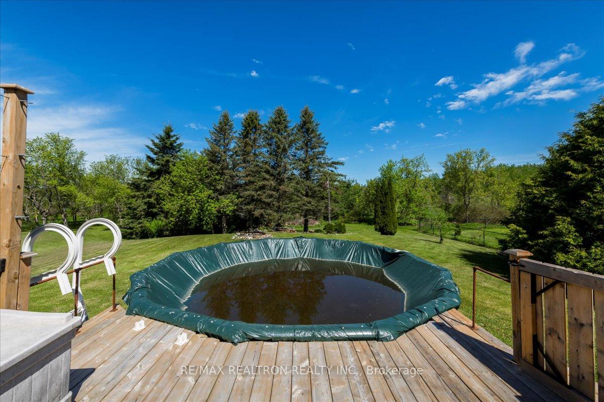 Photo 29 of 3974 Horseshoe Valley Road W, Springwater, Anten Mills — HOMEH