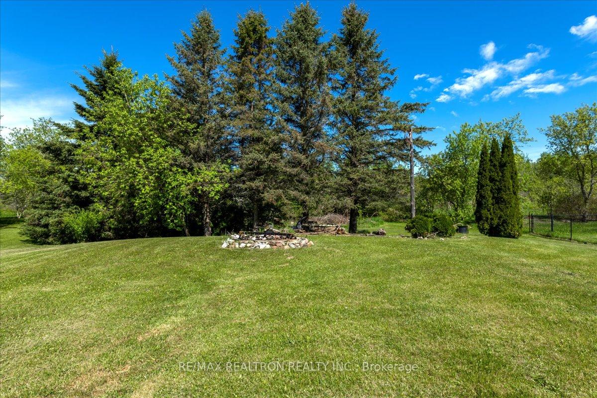 Photo 38 of 3974 Horseshoe Valley Road W, Springwater, Anten Mills — HOMEH