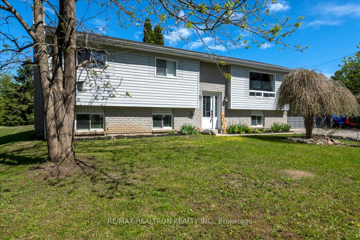 Photo 40 of 3974 Horseshoe Valley Road W, Springwater, Anten Mills — HOMEH