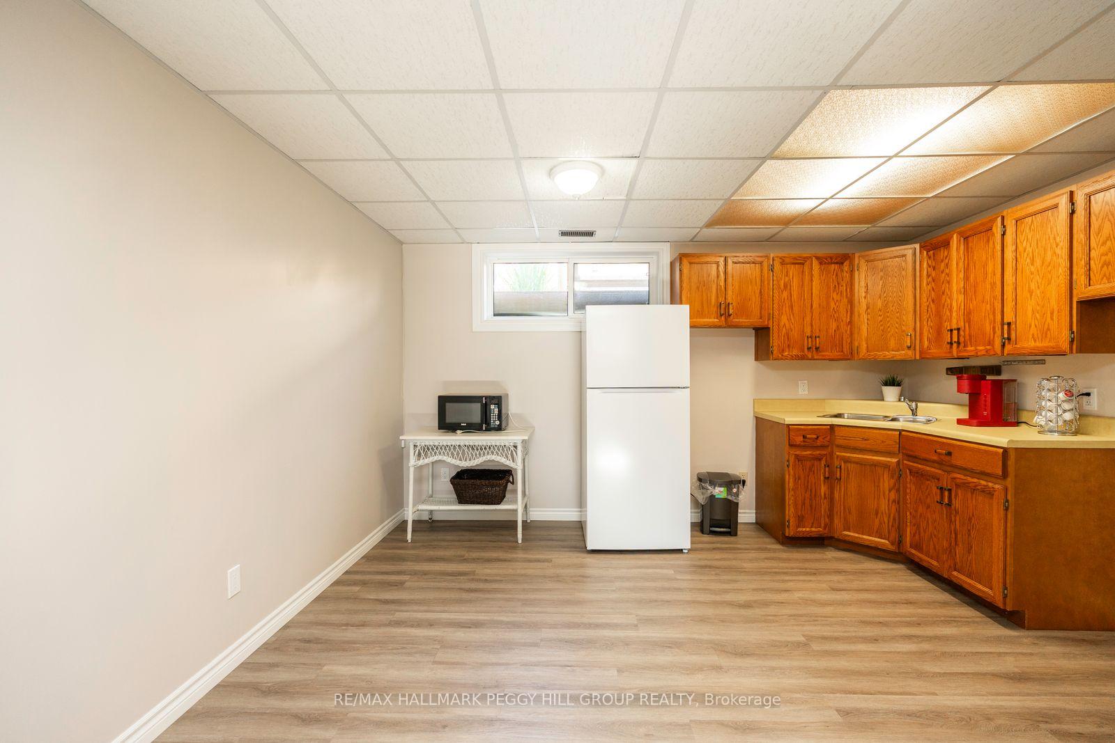 Photo 9 of 17 Bertram Drive, Springwater, Elmvale — HOMEH
