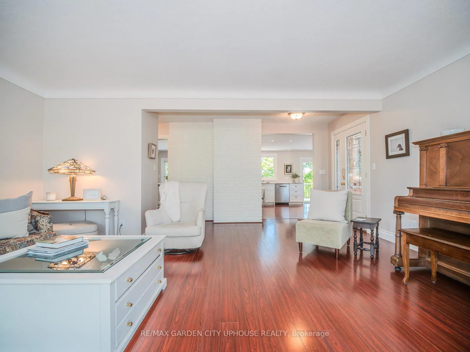 Photo 9 of 3197 Ninth Street, St. Catharines, Rural Eighth — HOMEH