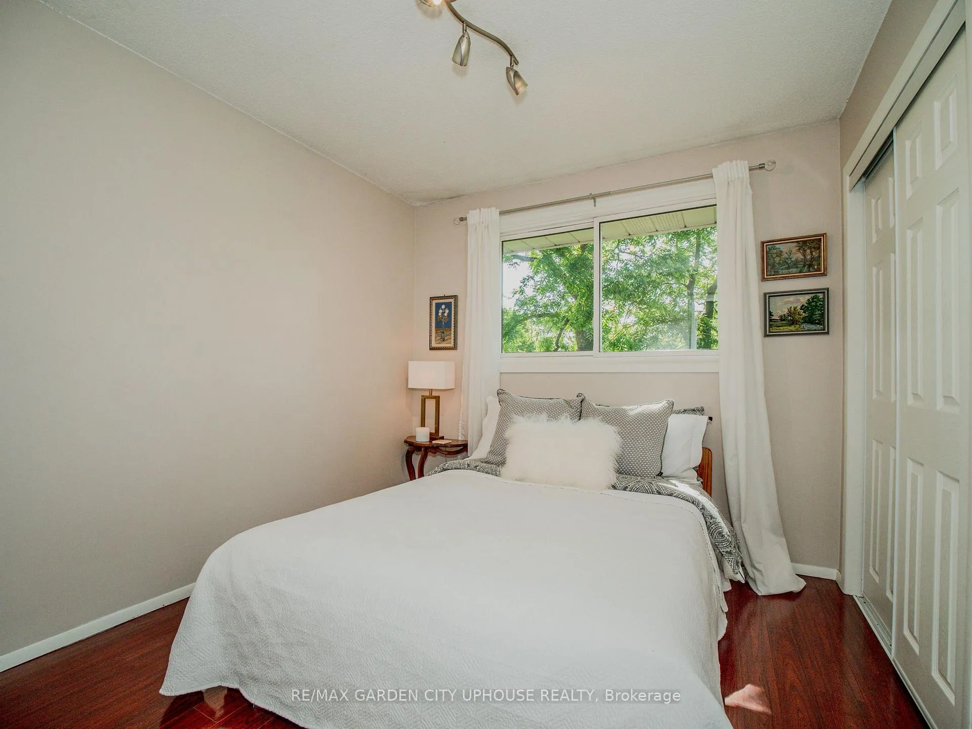 Photo 24 of 3197 Ninth Street, St. Catharines, Rural Eighth — HOMEH