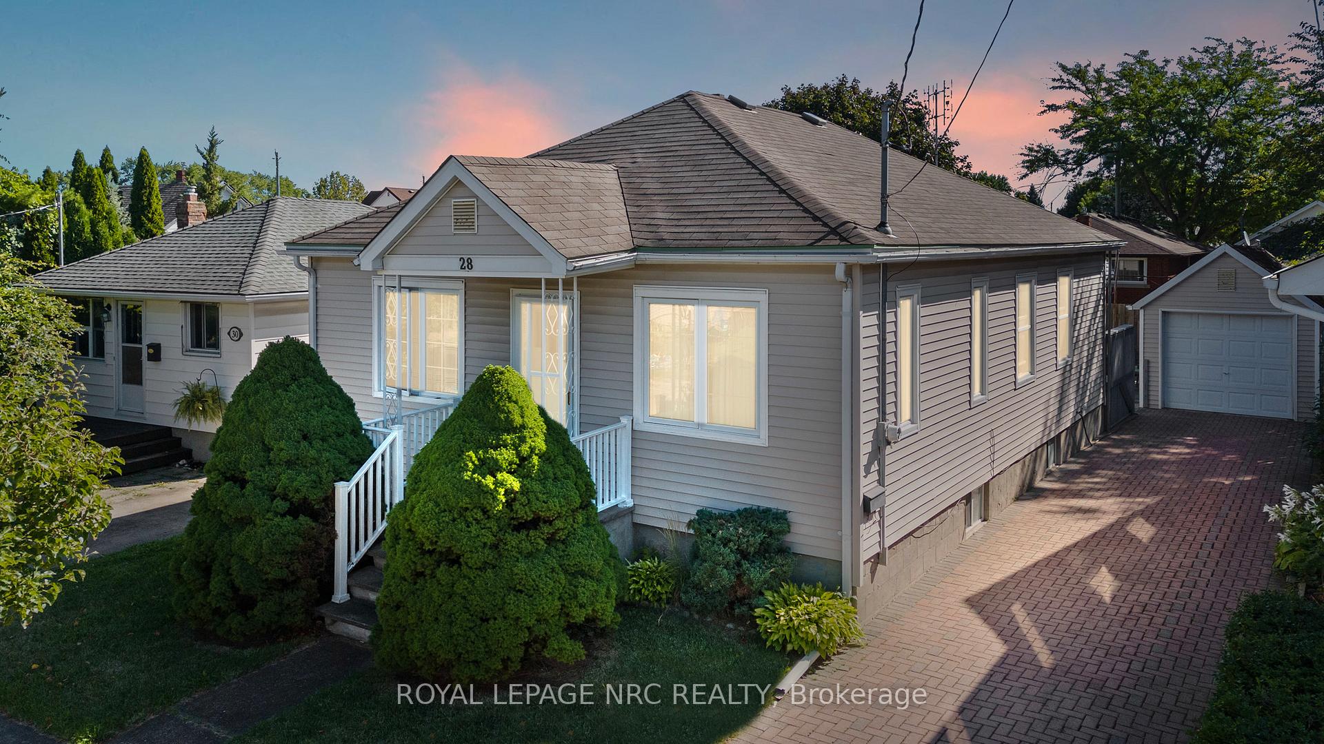 Photo 2 of 28 Augusta Avenue, St. Catharines, Facer — HOMEH