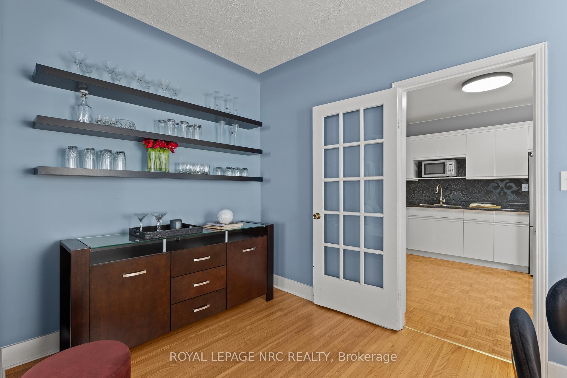 Photo 16 of 28 Augusta Avenue, St. Catharines, Facer — HOMEH