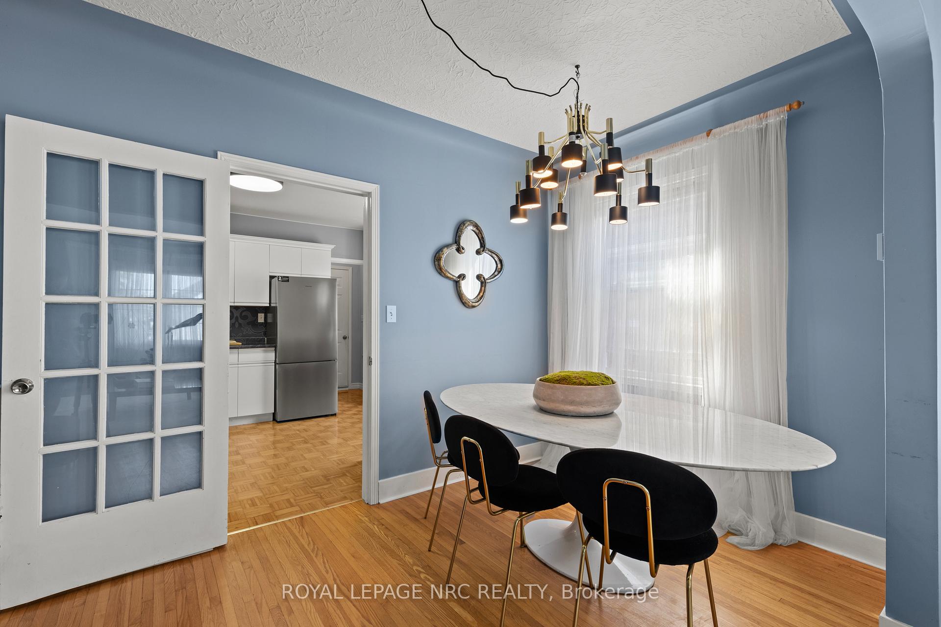Photo 17 of 28 Augusta Avenue, St. Catharines, Facer — HOMEH