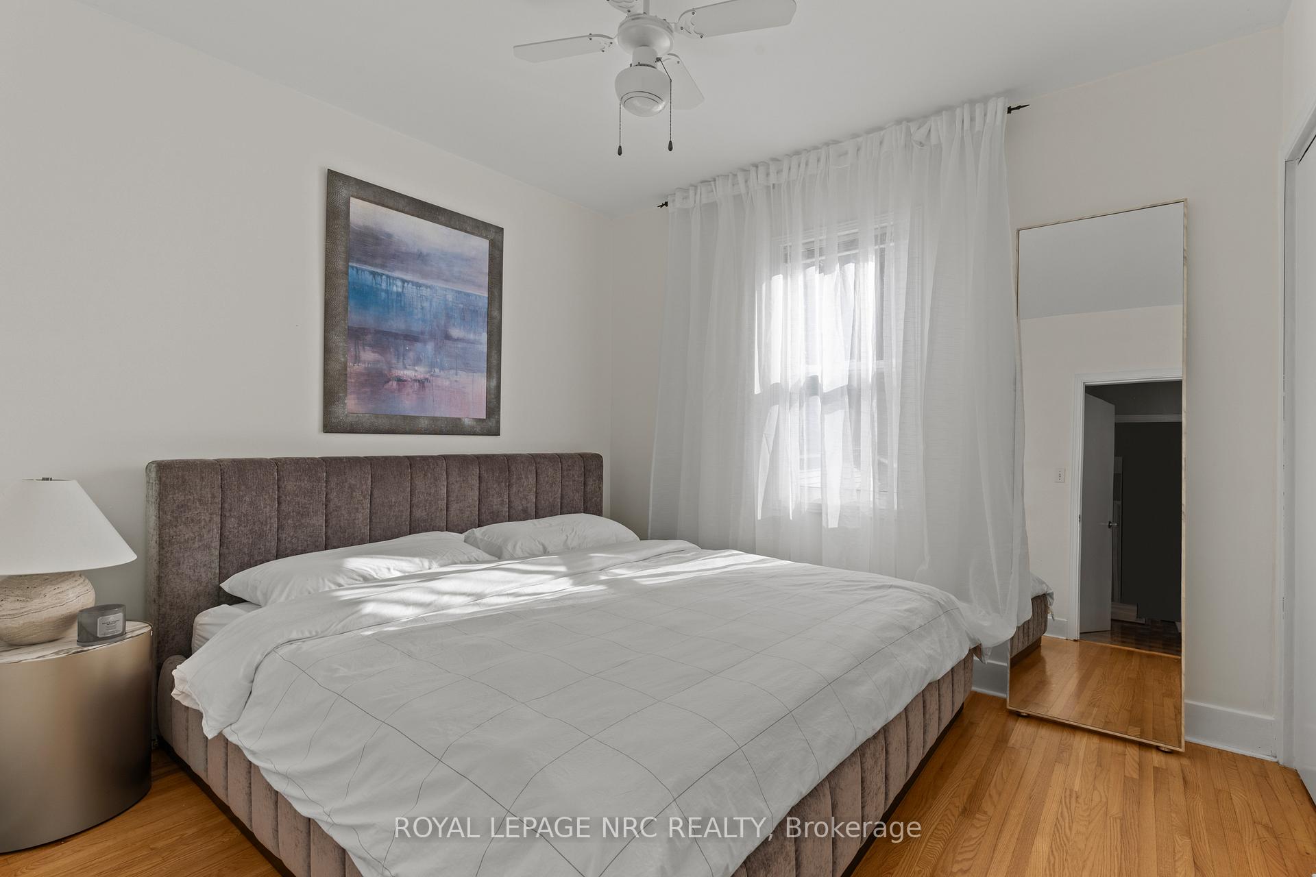 Photo 22 of 28 Augusta Avenue, St. Catharines, Facer — HOMEH