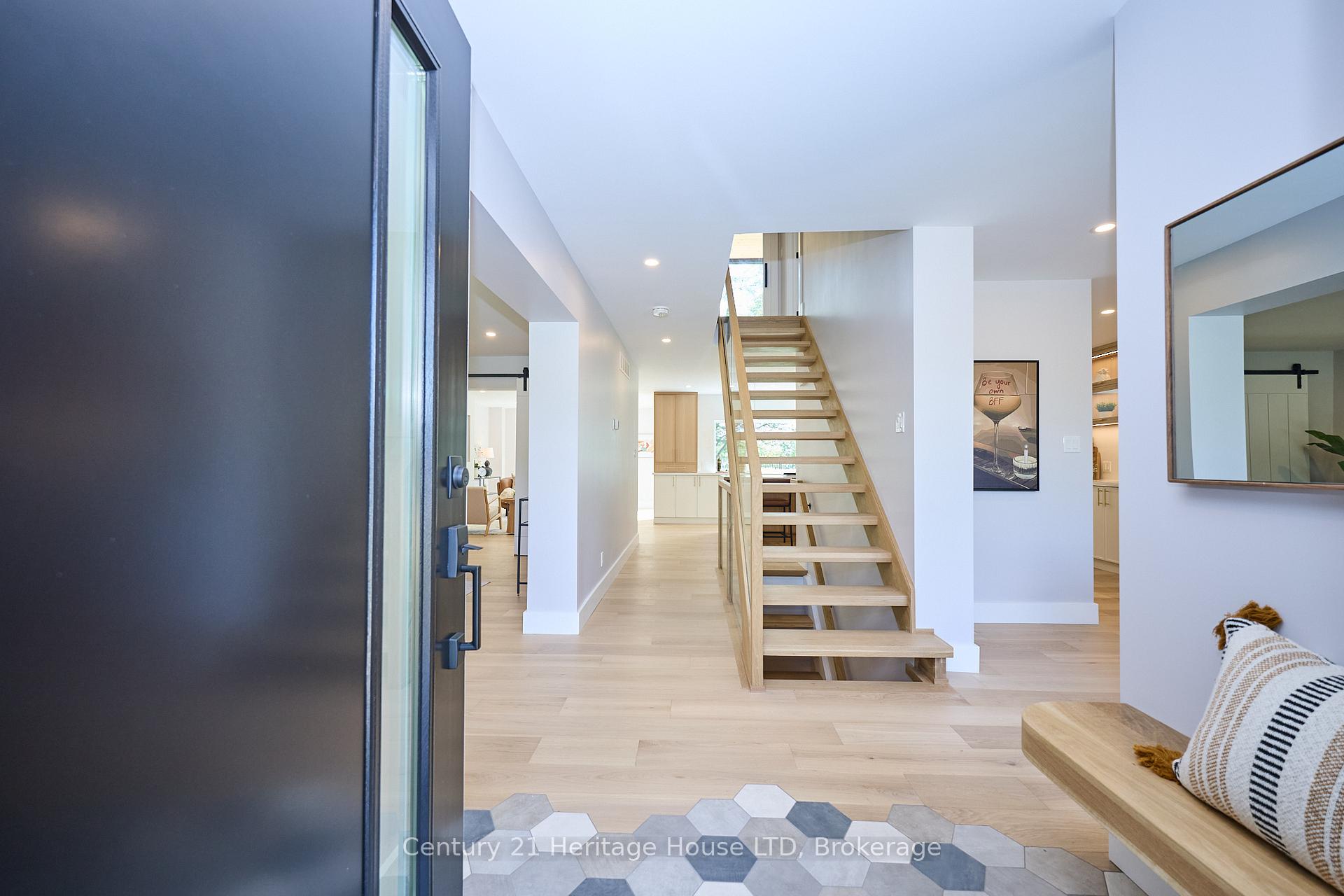 Photo 6 of 65 Highland Avenue, St. Catharines, Old Glenridge — HOMEH