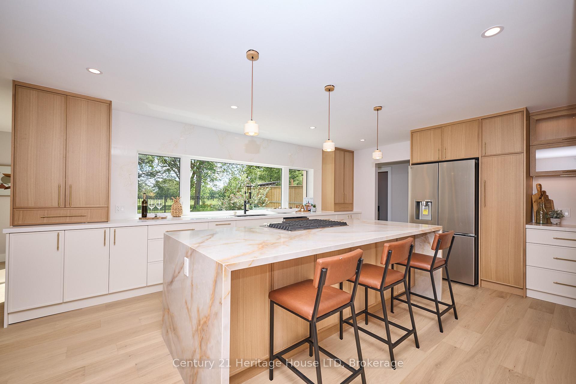 Photo 13 of 65 Highland Avenue, St. Catharines, Old Glenridge — HOMEH