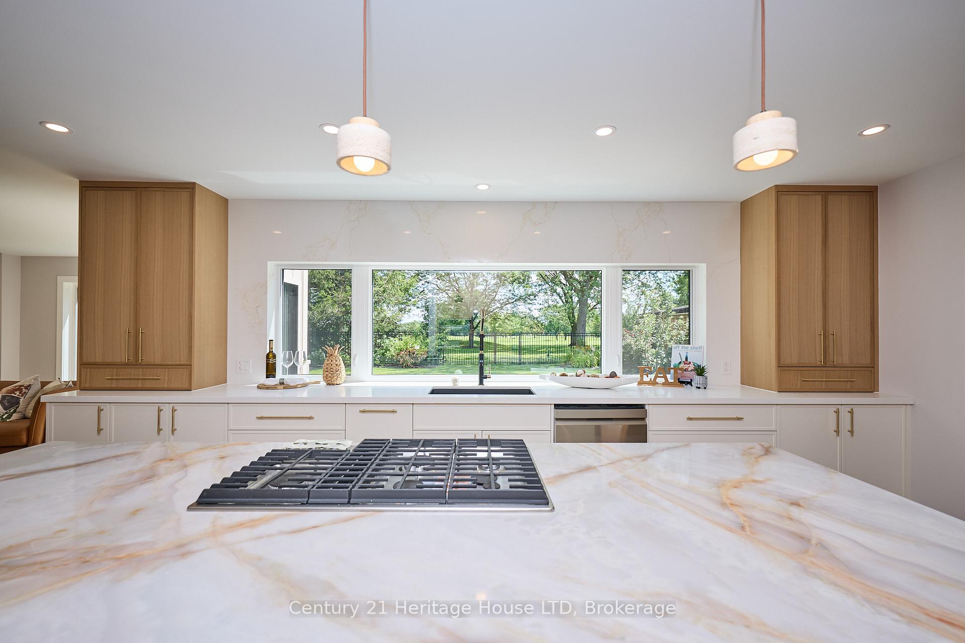 Photo 17 of 65 Highland Avenue, St. Catharines, Old Glenridge — HOMEH