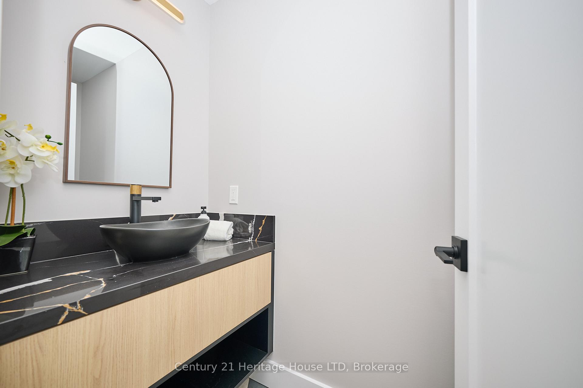 Photo 24 of 65 Highland Avenue, St. Catharines, Old Glenridge — HOMEH
