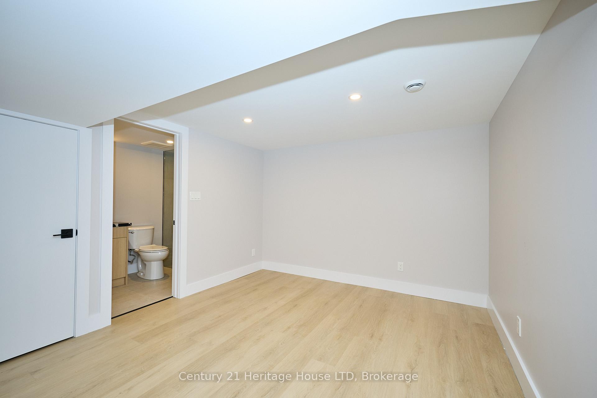 Photo 41 of 65 Highland Avenue, St. Catharines, Old Glenridge — HOMEH