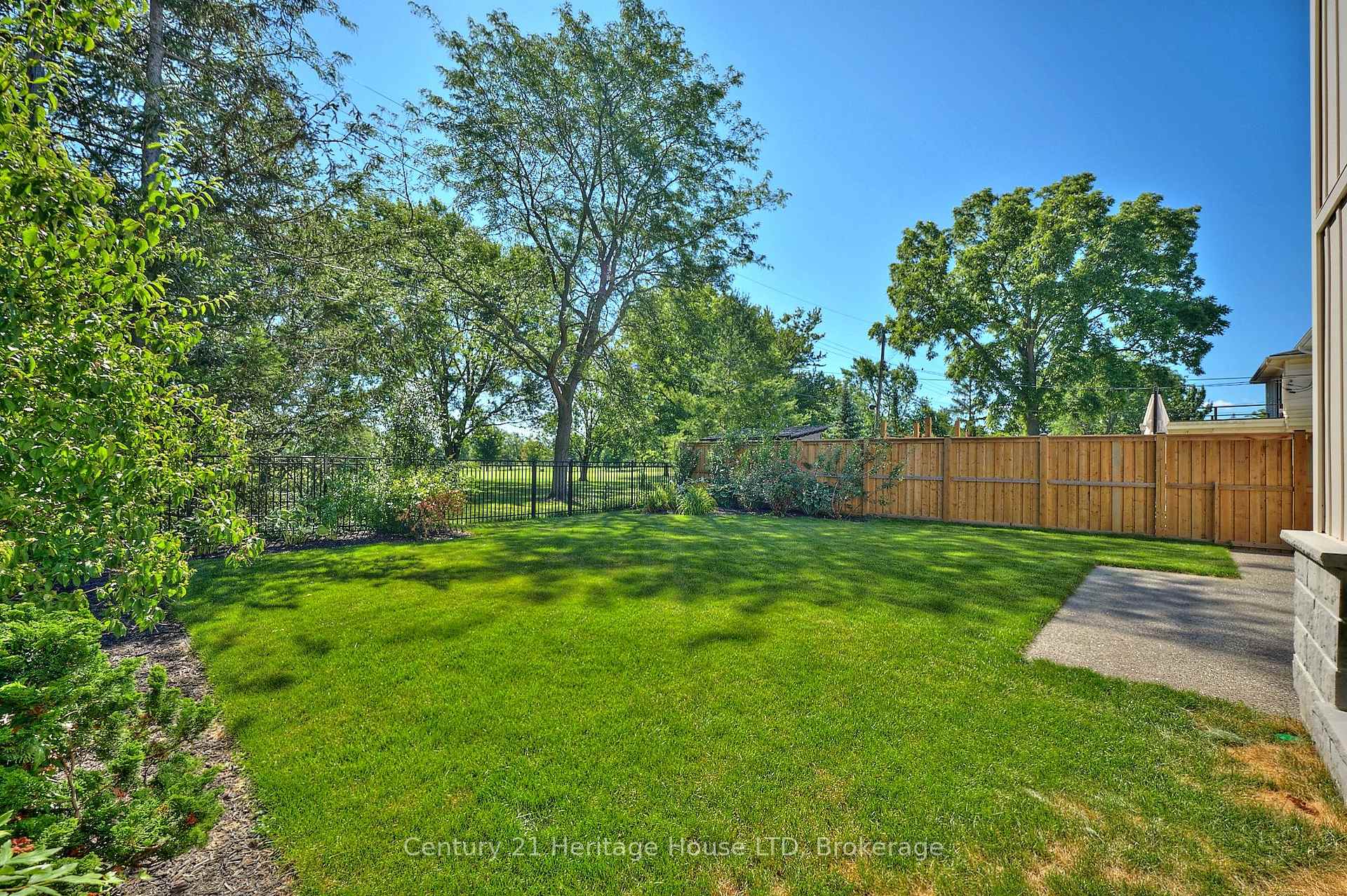 Photo 44 of 65 Highland Avenue, St. Catharines, Old Glenridge — HOMEH