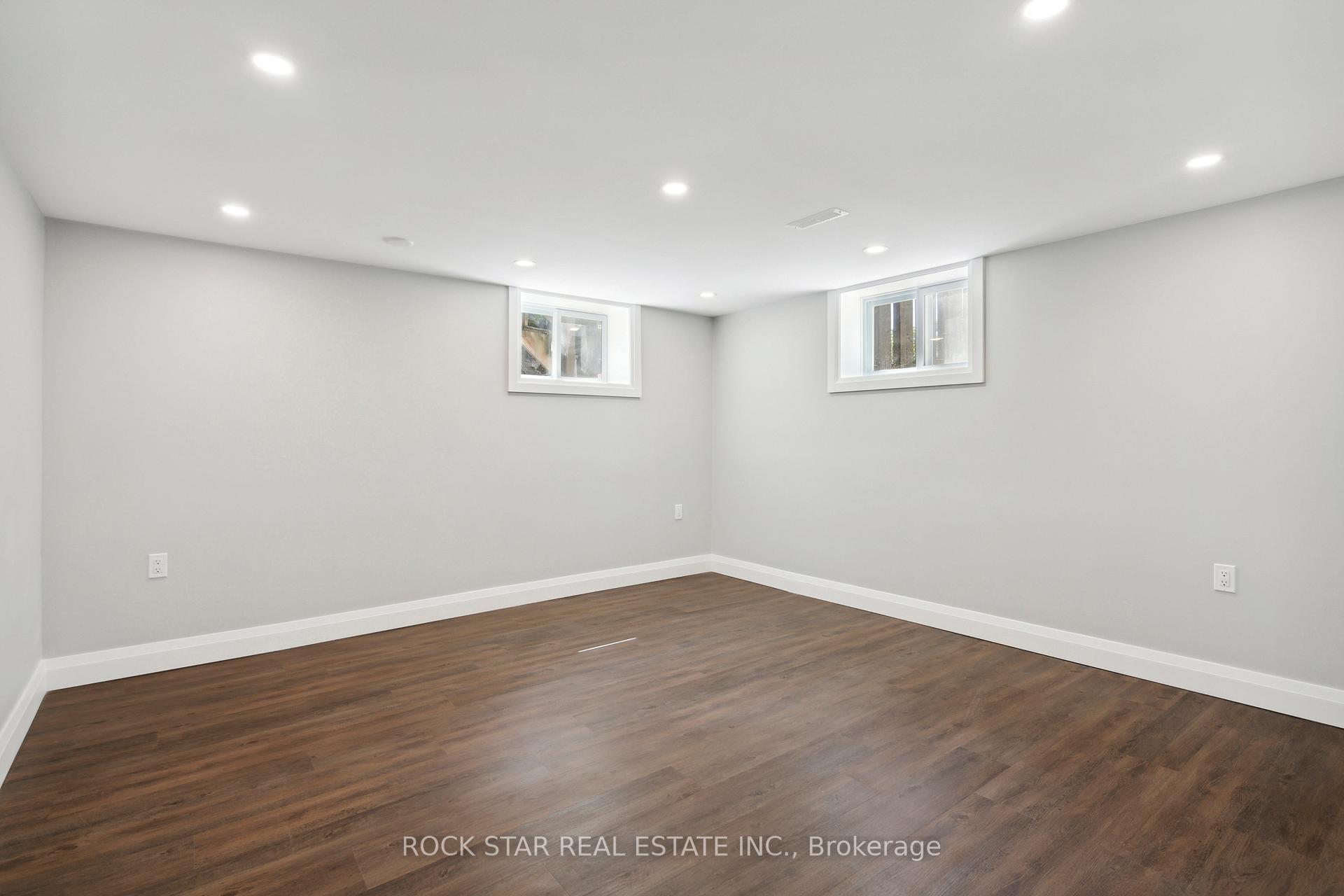 Photo 6 of Unit Lower, 13 Derby Lane, St. Catharines, E. Chester — HOMEH