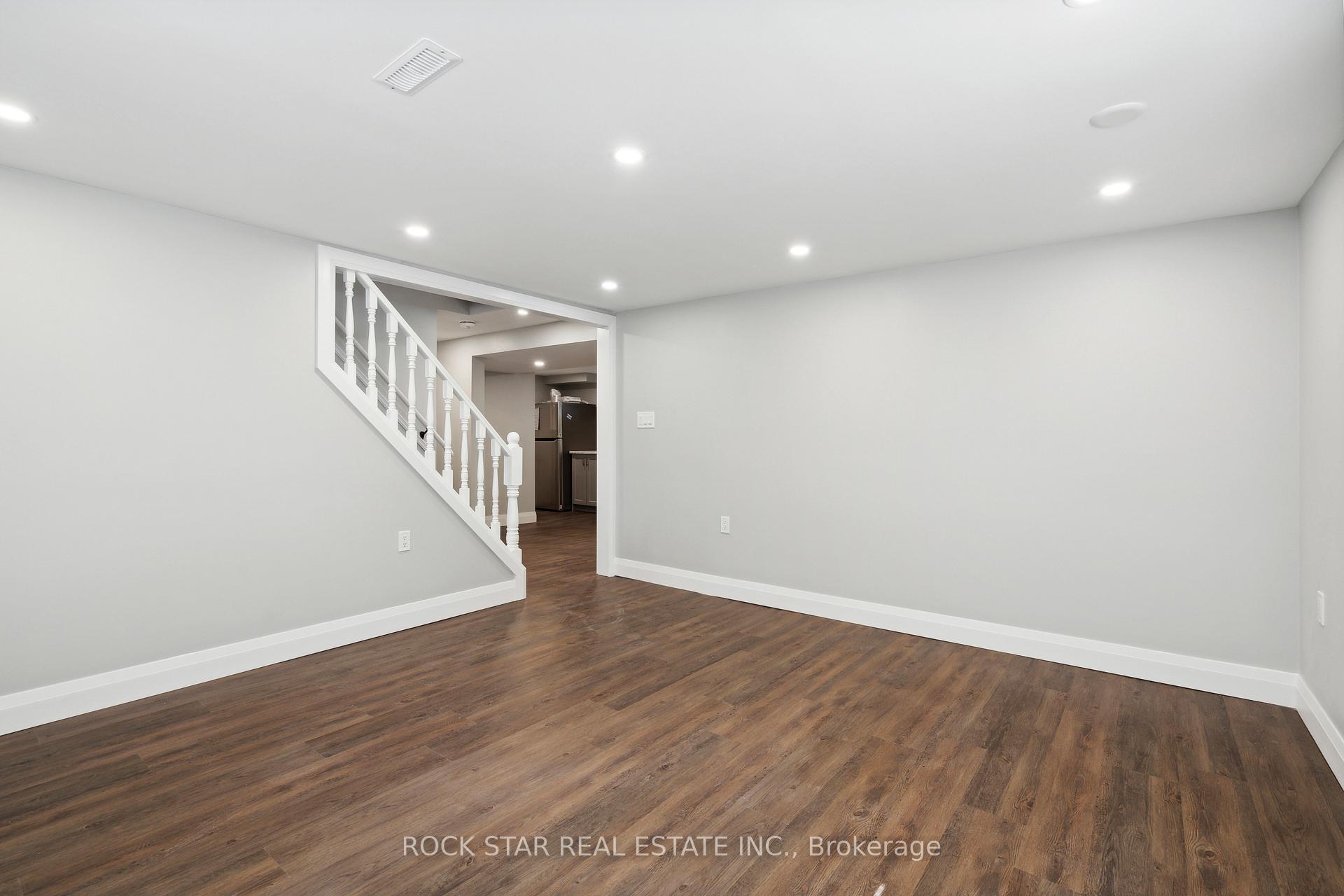 Photo 7 of Unit Lower, 13 Derby Lane, St. Catharines, E. Chester — HOMEH