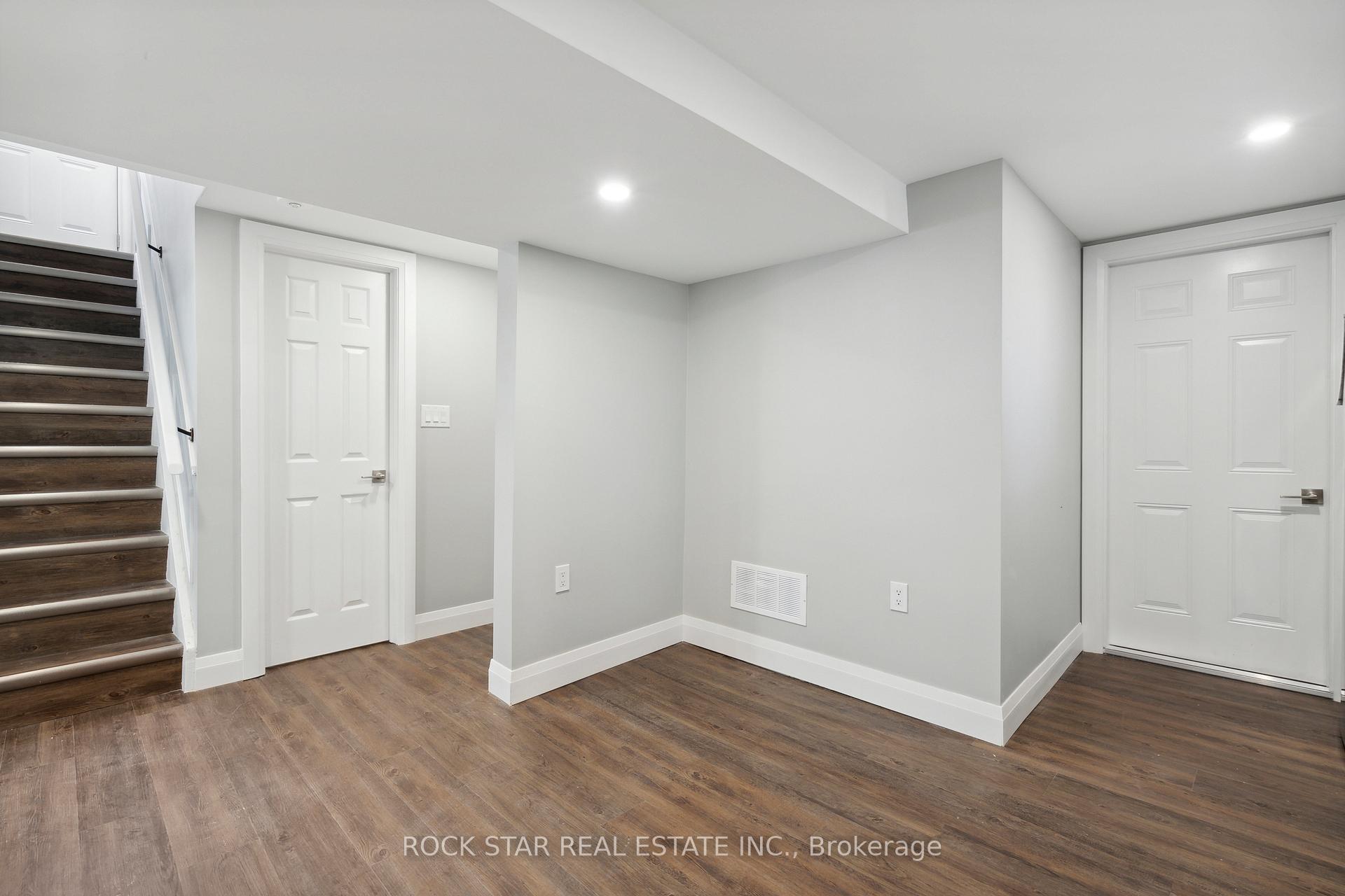 Photo 11 of Unit Lower, 13 Derby Lane, St. Catharines, E. Chester — HOMEH