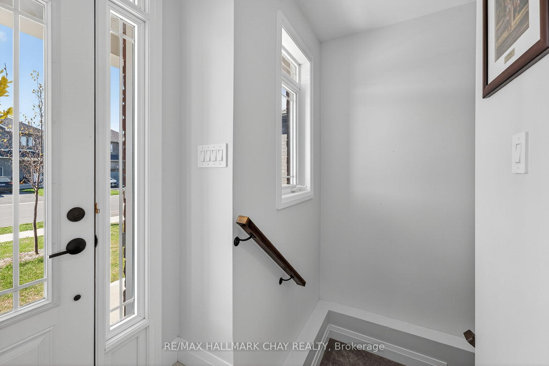 Photo 15 of 138 Ritchie Crescent, Springwater, Elmvale — HOMEH