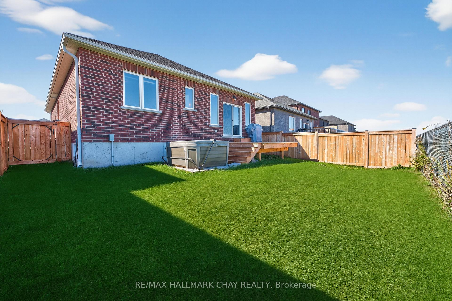 Photo 20 of 138 Ritchie Crescent, Springwater, Elmvale — HOMEH