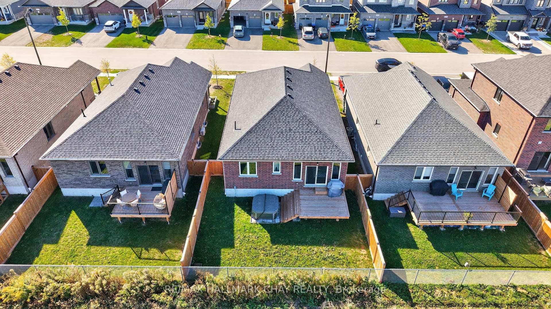 Photo 21 of 138 Ritchie Crescent, Springwater, Elmvale — HOMEH