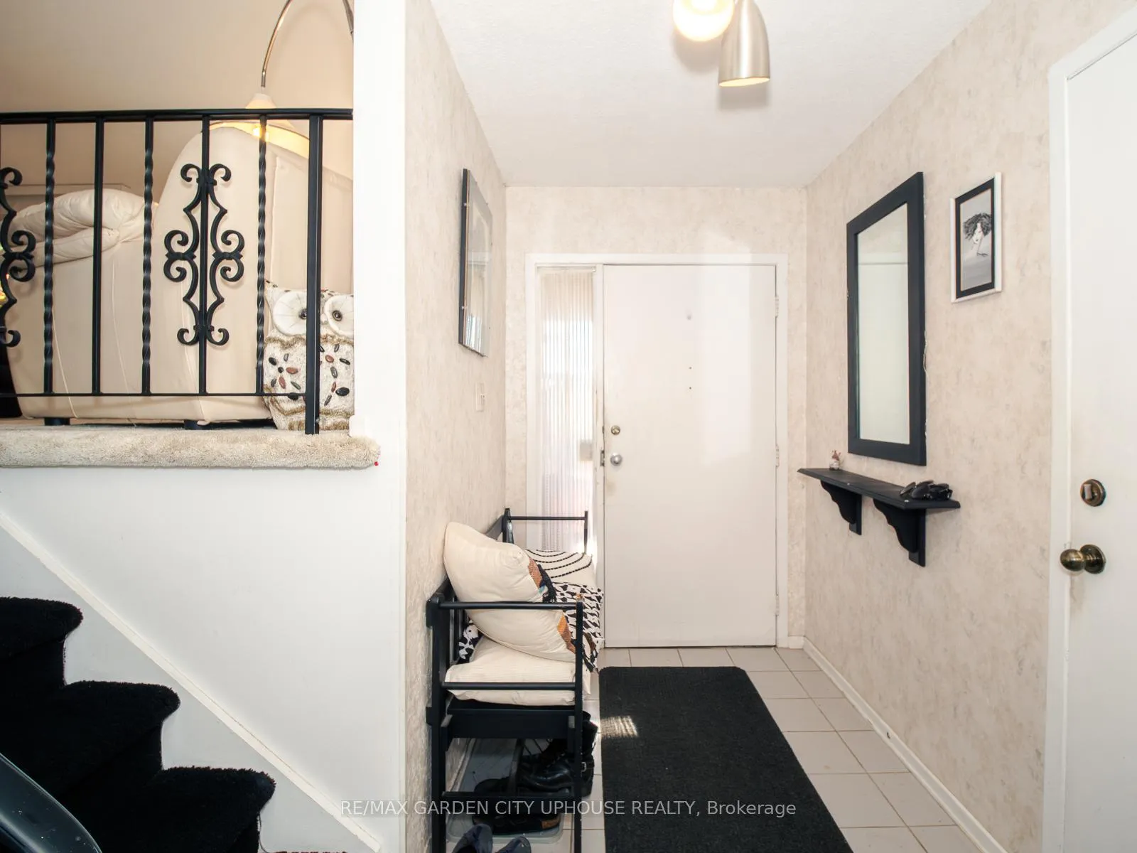 Photo 10 of 56 The Cedars, St. Catharines, Vine/Linwell — HOMEH