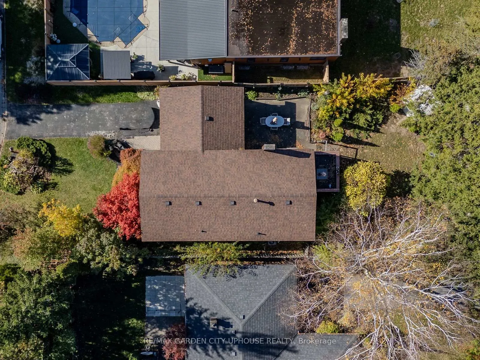 Photo 118 of 56 The Cedars, St. Catharines, Vine/Linwell — HOMEH