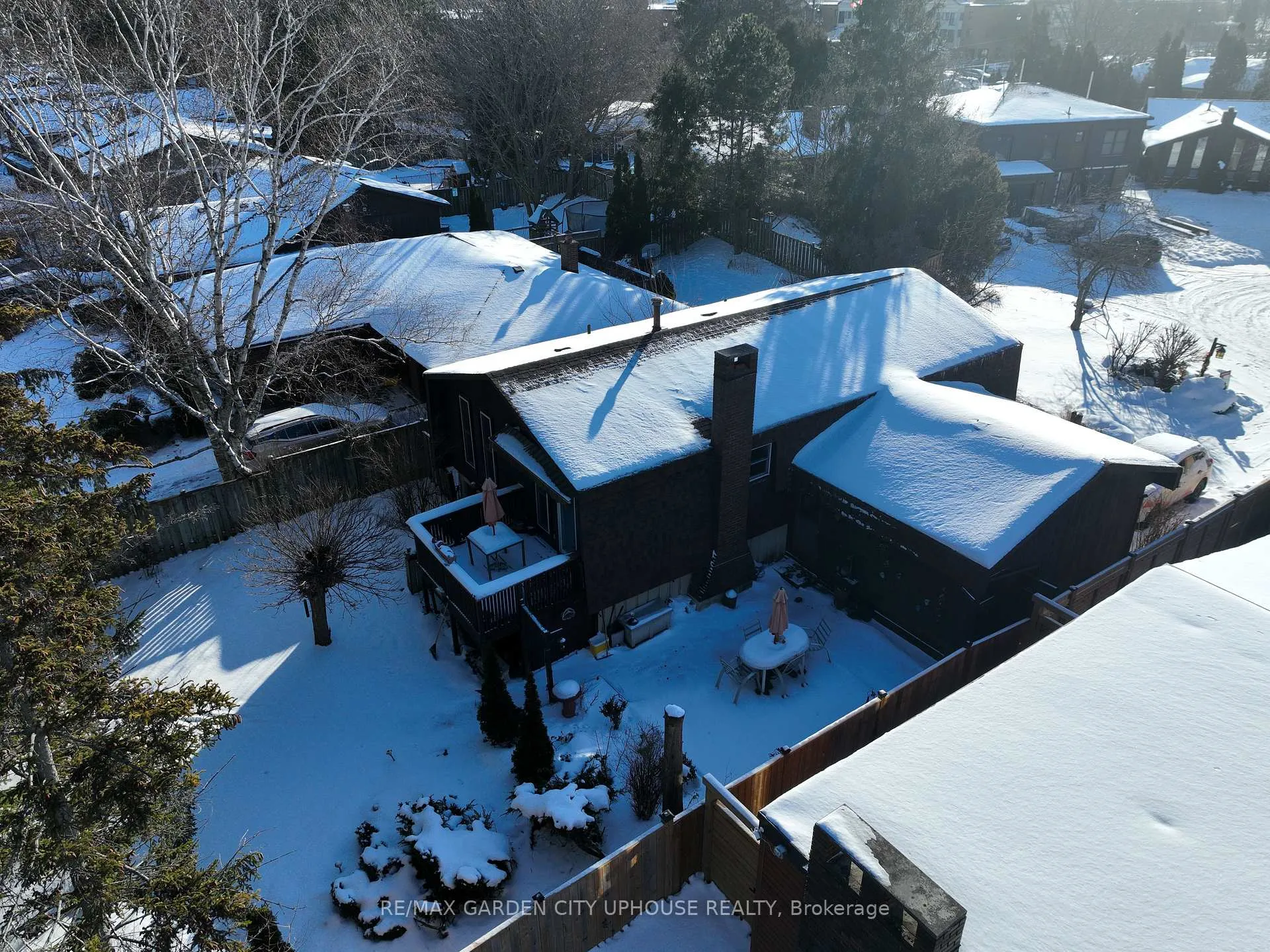 Photo 128 of 56 The Cedars, St. Catharines, Vine/Linwell — HOMEH
