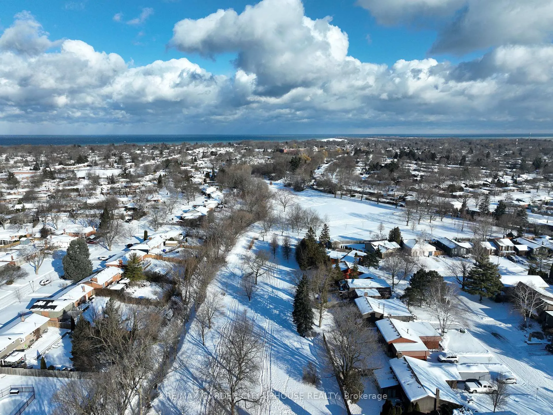 Photo 132 of 56 The Cedars, St. Catharines, Vine/Linwell — HOMEH