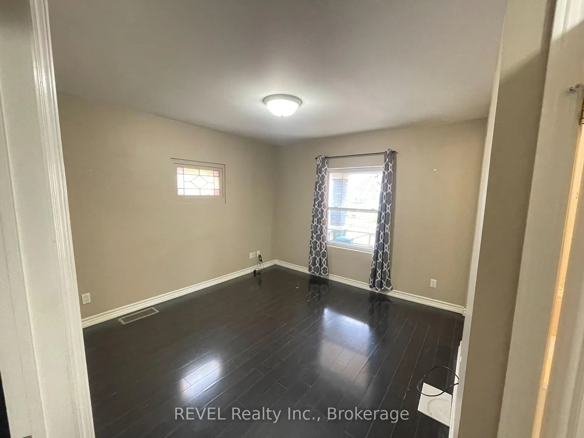 Photo 23 of Unit 1, 17 Marmora Street, St. Catharines, E. Chester — HOMEH