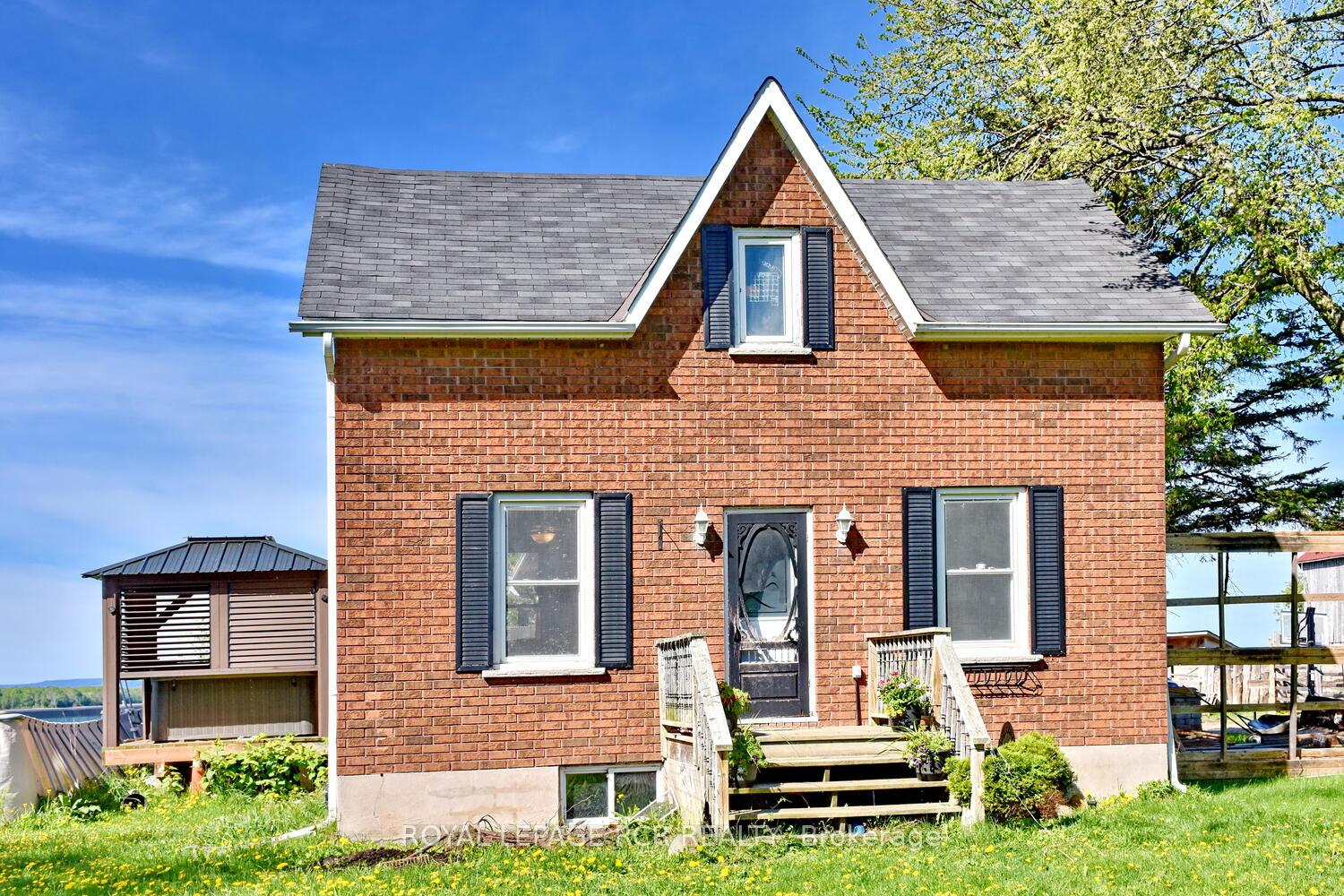 Front of 2606 Crossland Road