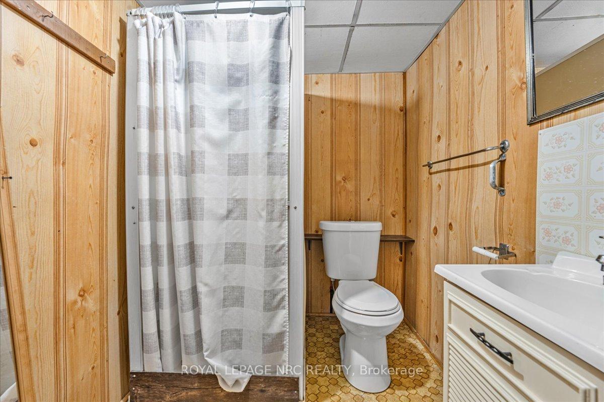 Photo 24 of 16 Dunraven Avenue, St. Catharines, Carlton/Bunting — HOMEH